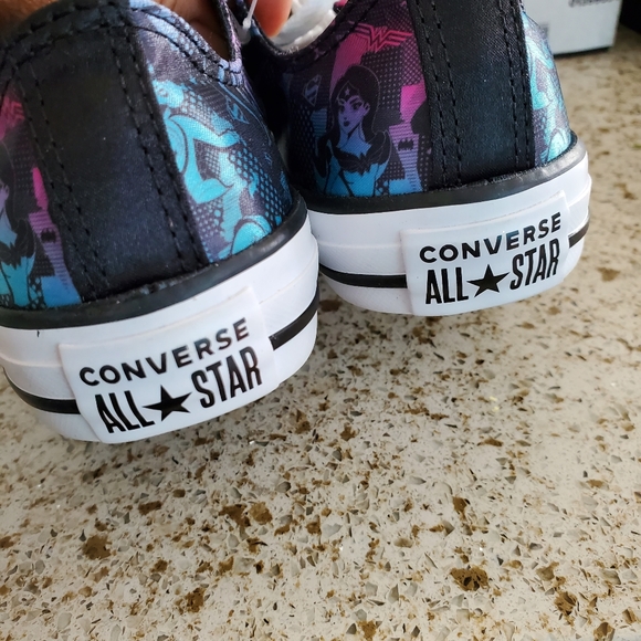 Converse - Picture 6 of 8